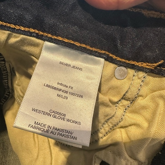 Silver Jeans - Picture 4 of 5